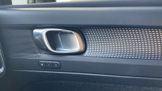 Volvo XC40 2.0 B3P Plus Dark 5dr Auto Petrol Estate